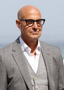 El actor Stanley Tucci posa para el Festival de Cine de San Sebastián.