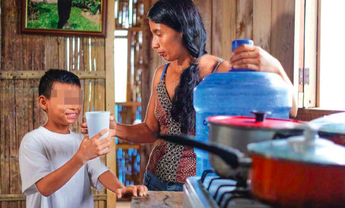 $!Niños que no tienen acceso al agua potable sufrirán de diarreas y enfermedades, lo que provocará problemas de desnutrición.