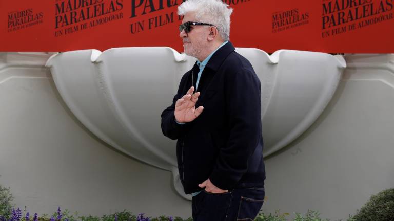 El director de cine Pedro Almodóvar durante la presentación de 'Madres paralelas' en el Hotel Ritz de Madrid este lunes.